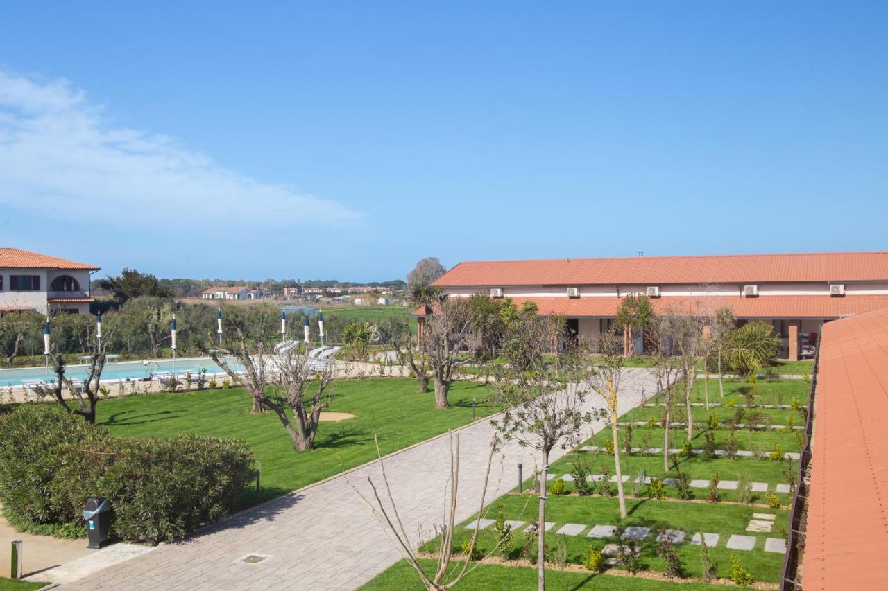 Delfino Tuscany Resort مارينا دي سيسينا المظهر الخارجي الصورة