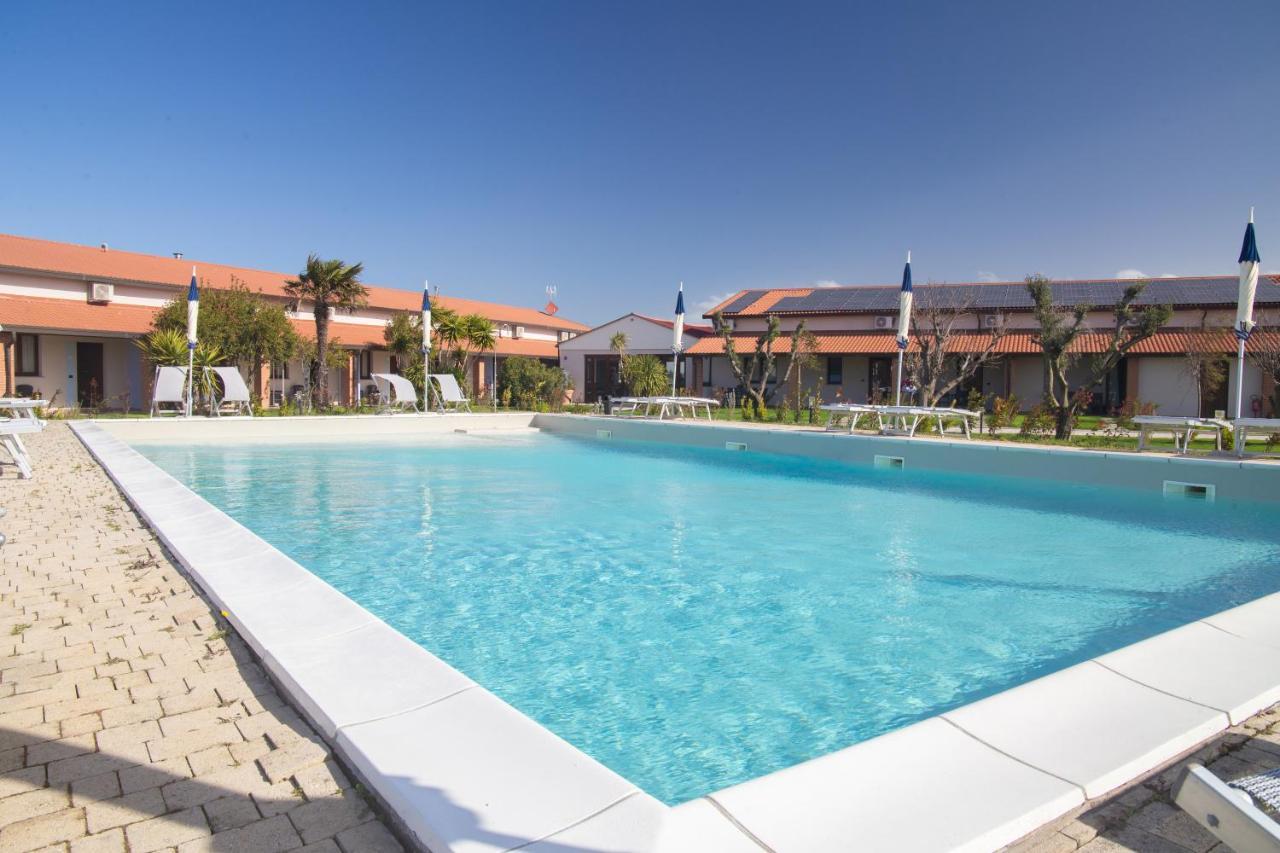 Delfino Tuscany Resort مارينا دي سيسينا المظهر الخارجي الصورة